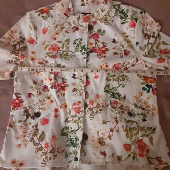 Floral Jean Jacket - Picture 5 of 15